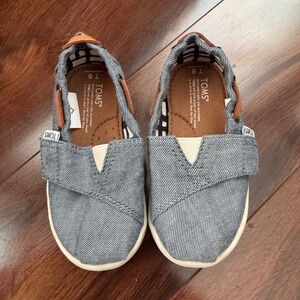Baby boy Toms